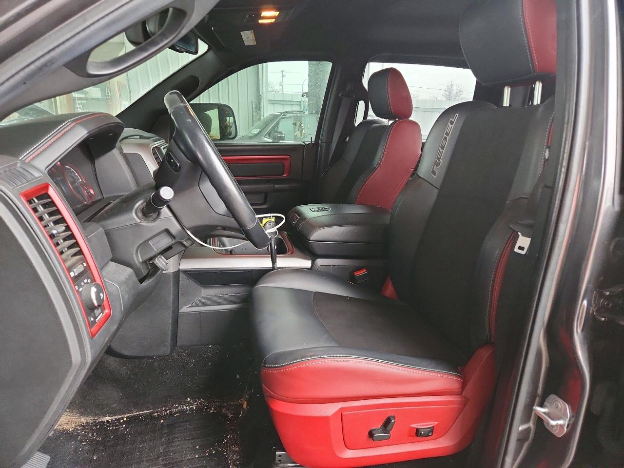 2016 RAM 1500 REBEL photo 13