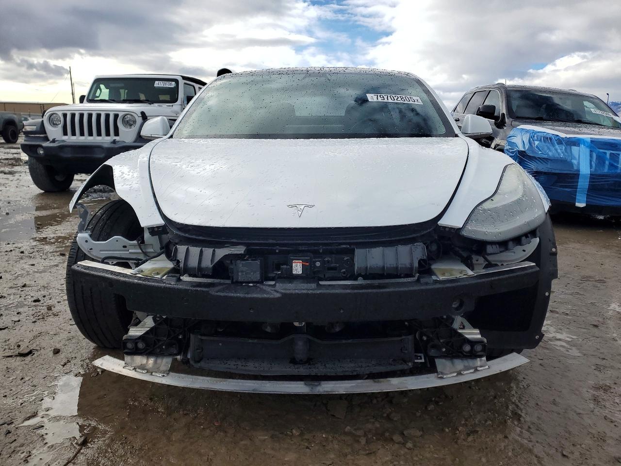 2018 TESLA MODEL 3 photo 5