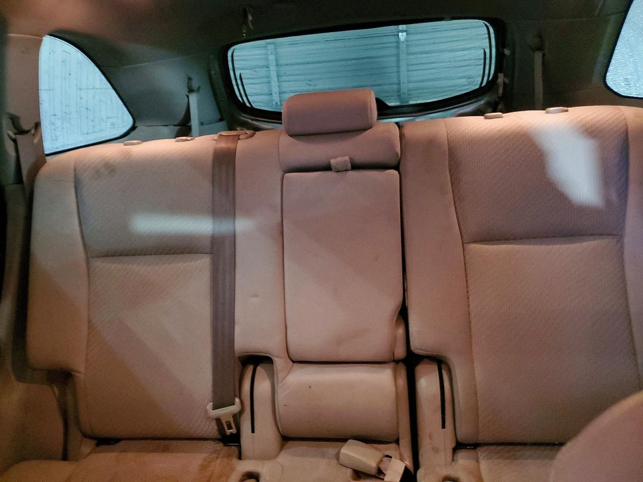 2017 TOYOTA HIGHLANDER LE photo 28