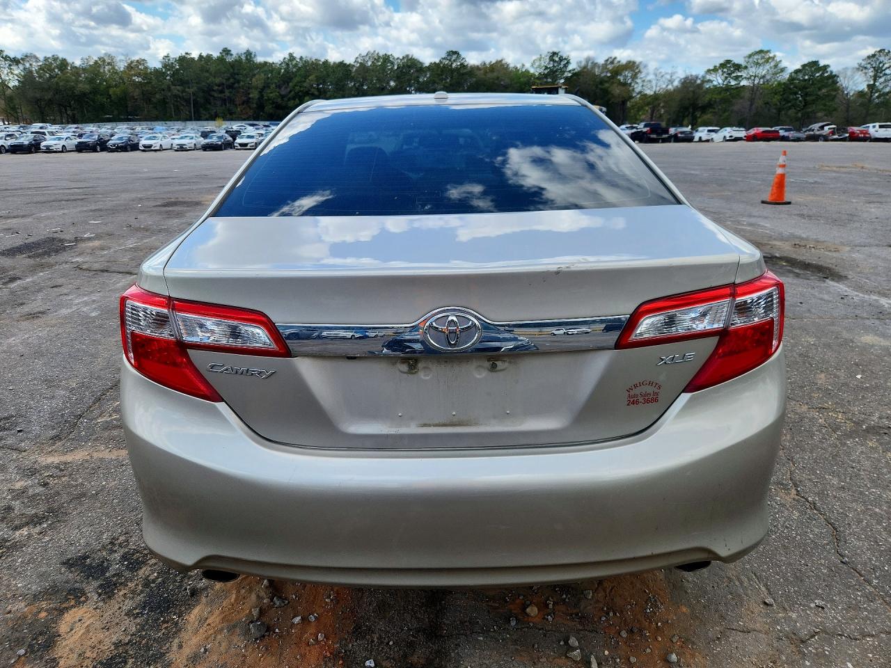 2014 TOYOTA CAMRY XLE V6 photo 16