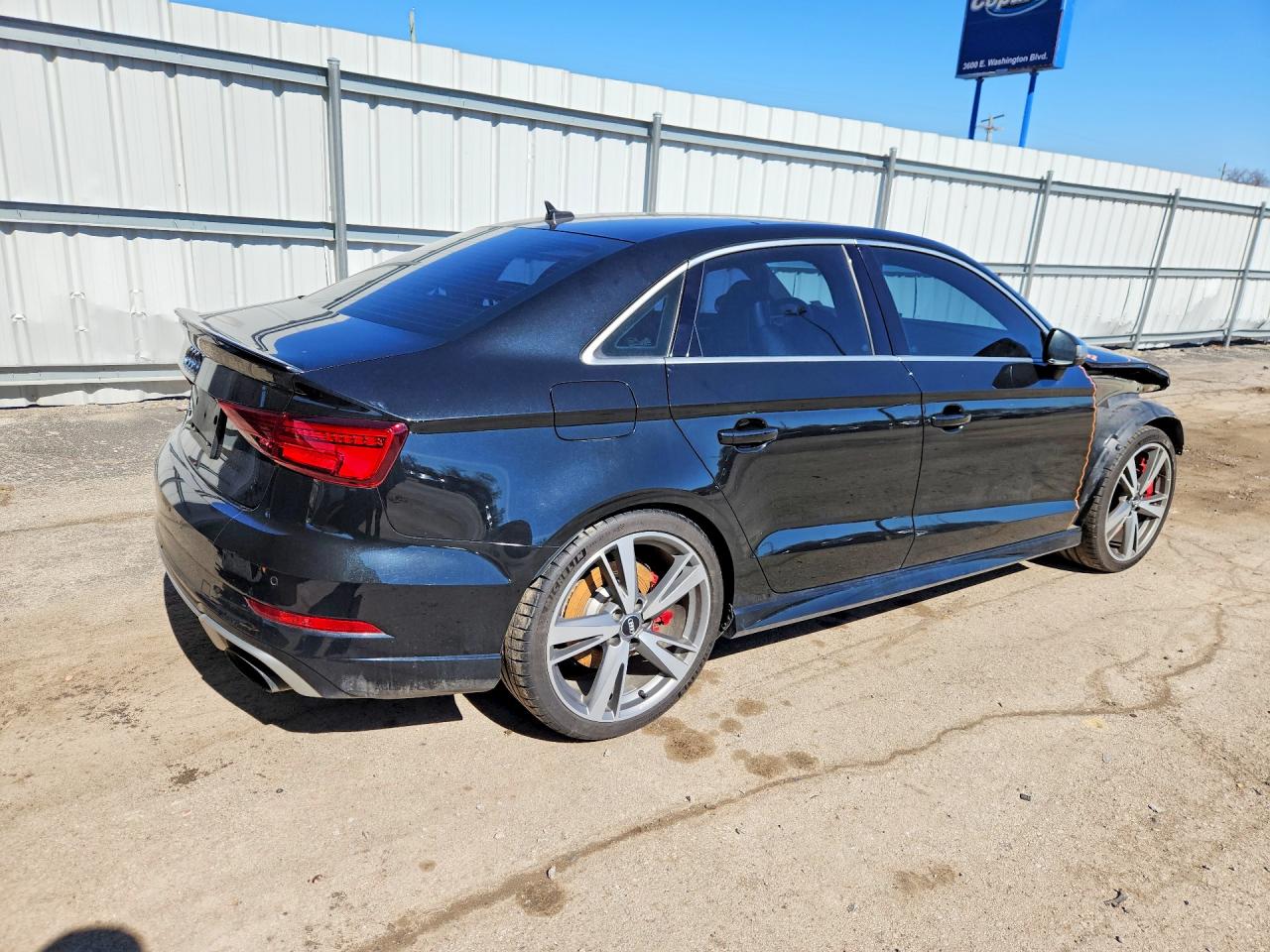 2018 AUDI RS3 photo 5