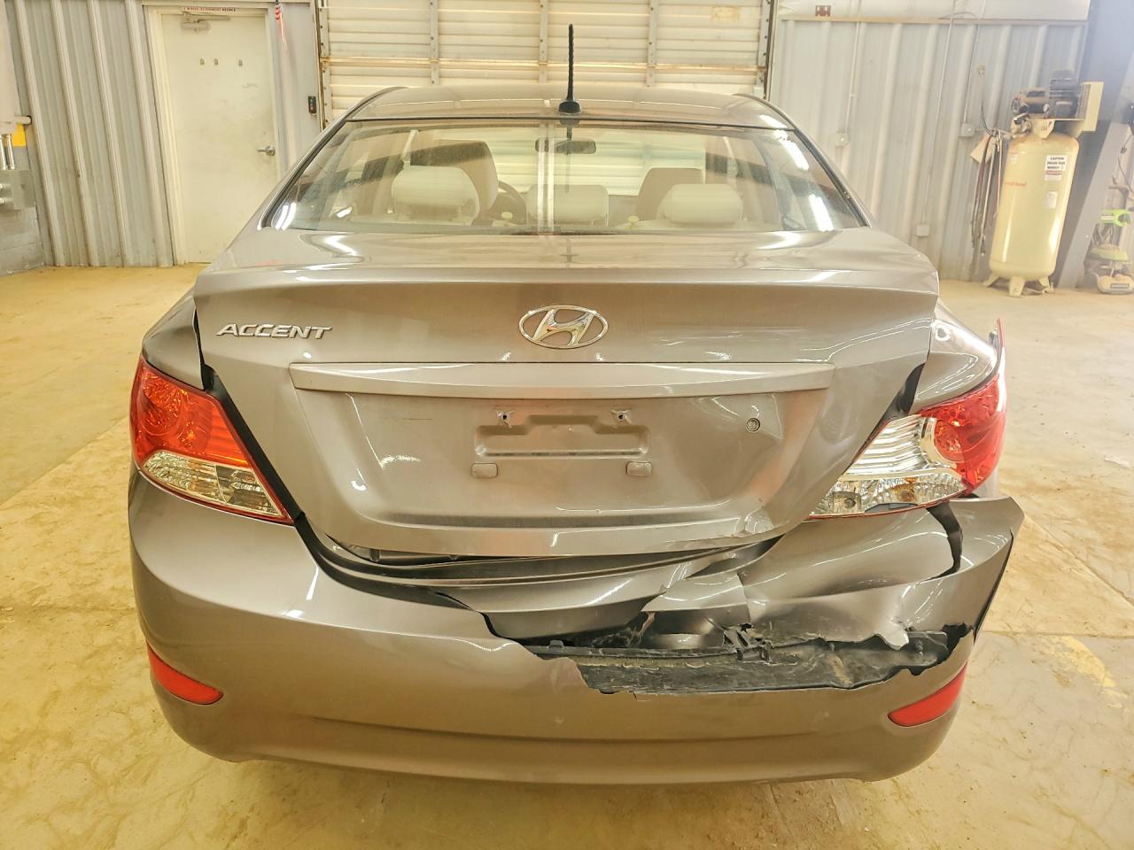 2014 HYUNDAI ACCENT GLS photo 6