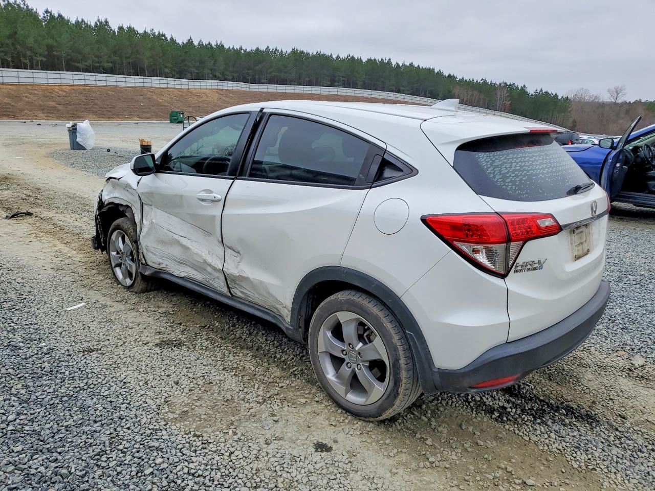 2021 HONDA HR-V LX photo 3