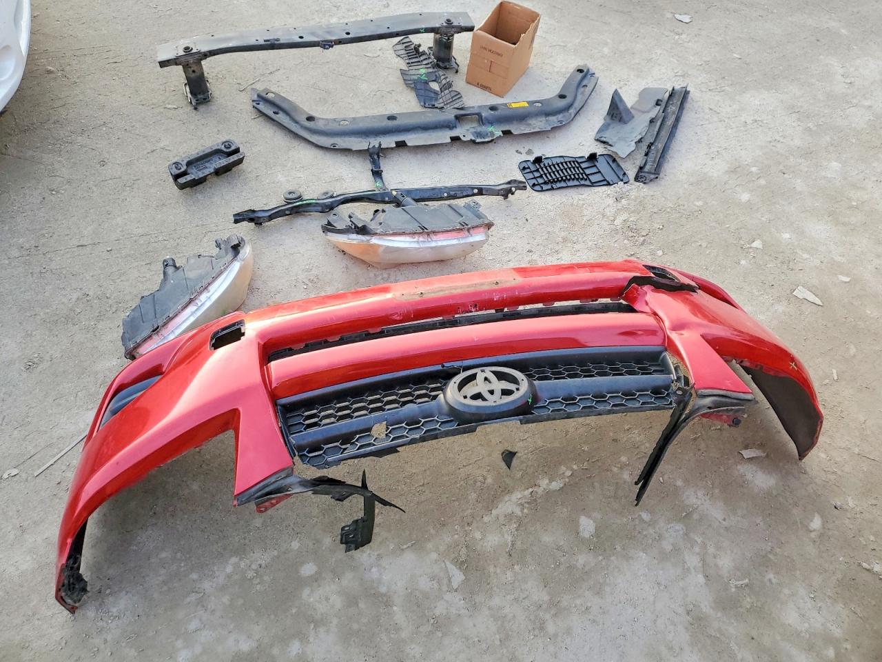 2012 TOYOTA RAV4 BASE photo 13