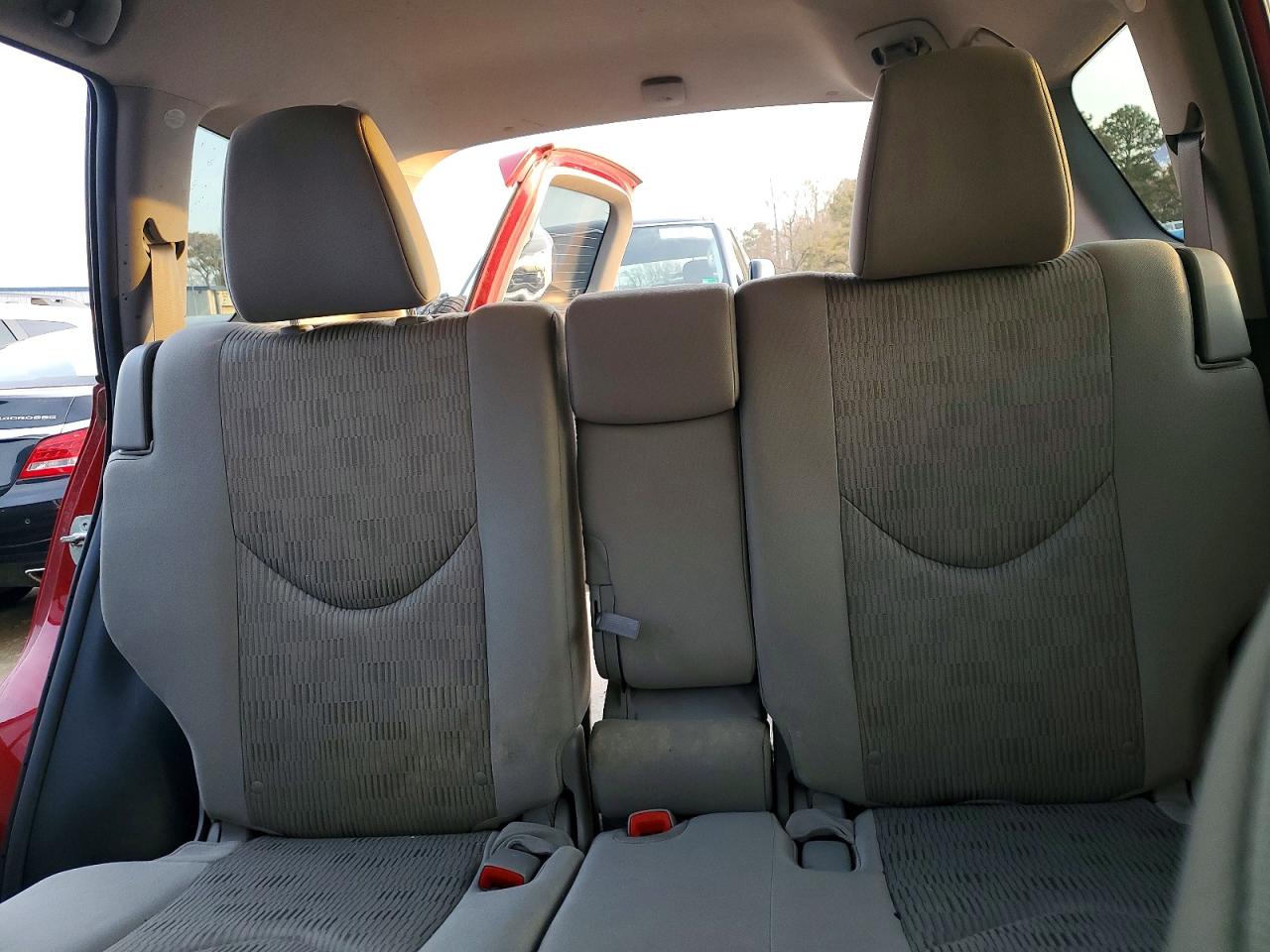 2012 TOYOTA RAV4 BASE photo 10