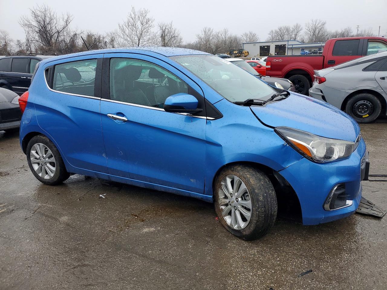 2018 CHEVROLET SPARK 2LT photo 4