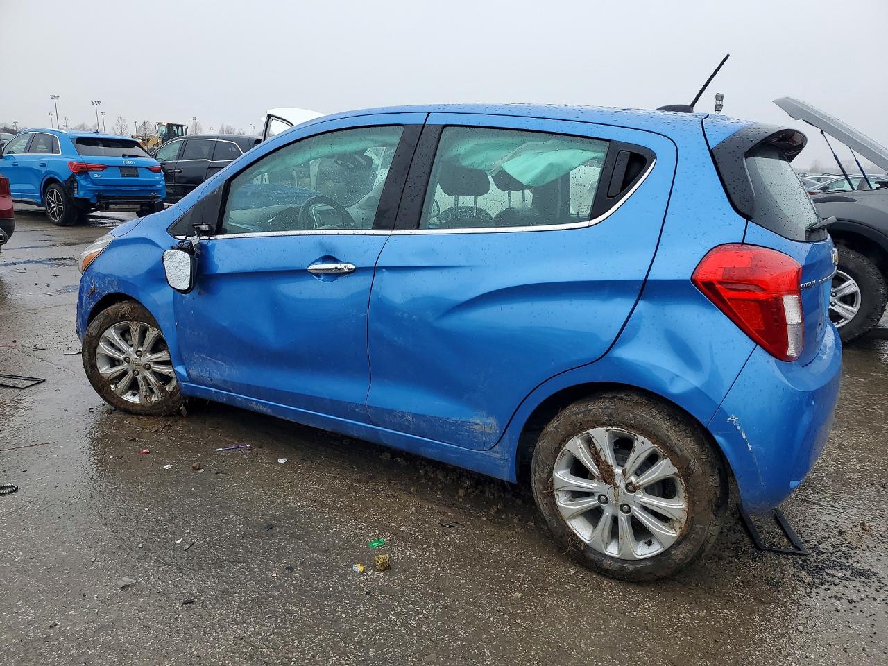 2018 CHEVROLET SPARK 2LT photo 2