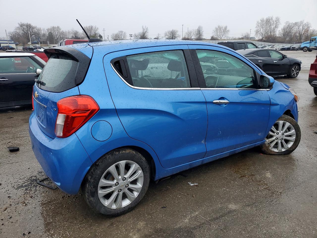 2018 CHEVROLET SPARK 2LT photo 3