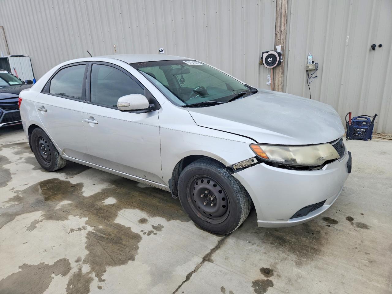 2010 KIA FORTE EX photo 4