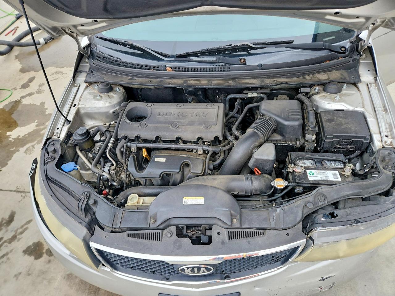 2010 KIA FORTE EX photo 11