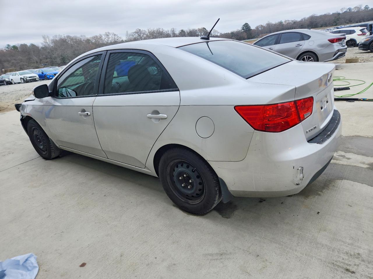 2010 KIA FORTE EX photo 2