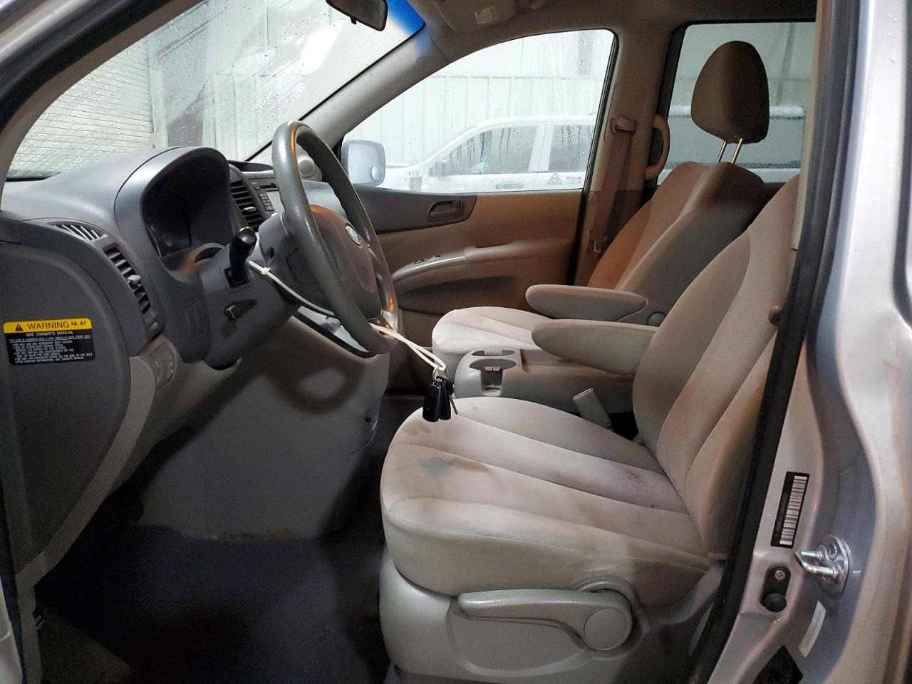2010 KIA SEDONA BASE photo 7