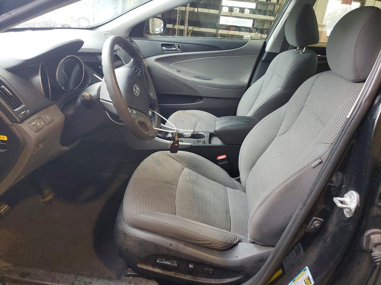 2013 HYUNDAI SONATA GLS photo 7