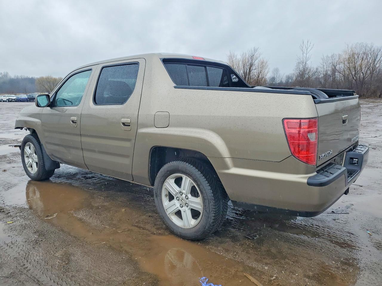 2011 HONDA RIDGELINE RTL photo 2