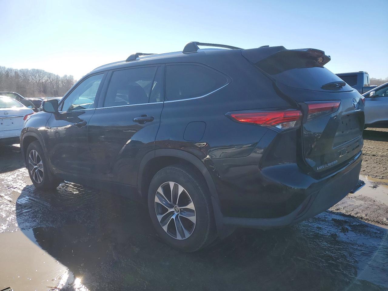 2021 TOYOTA HIGHLANDER HYBRID XLE photo 4