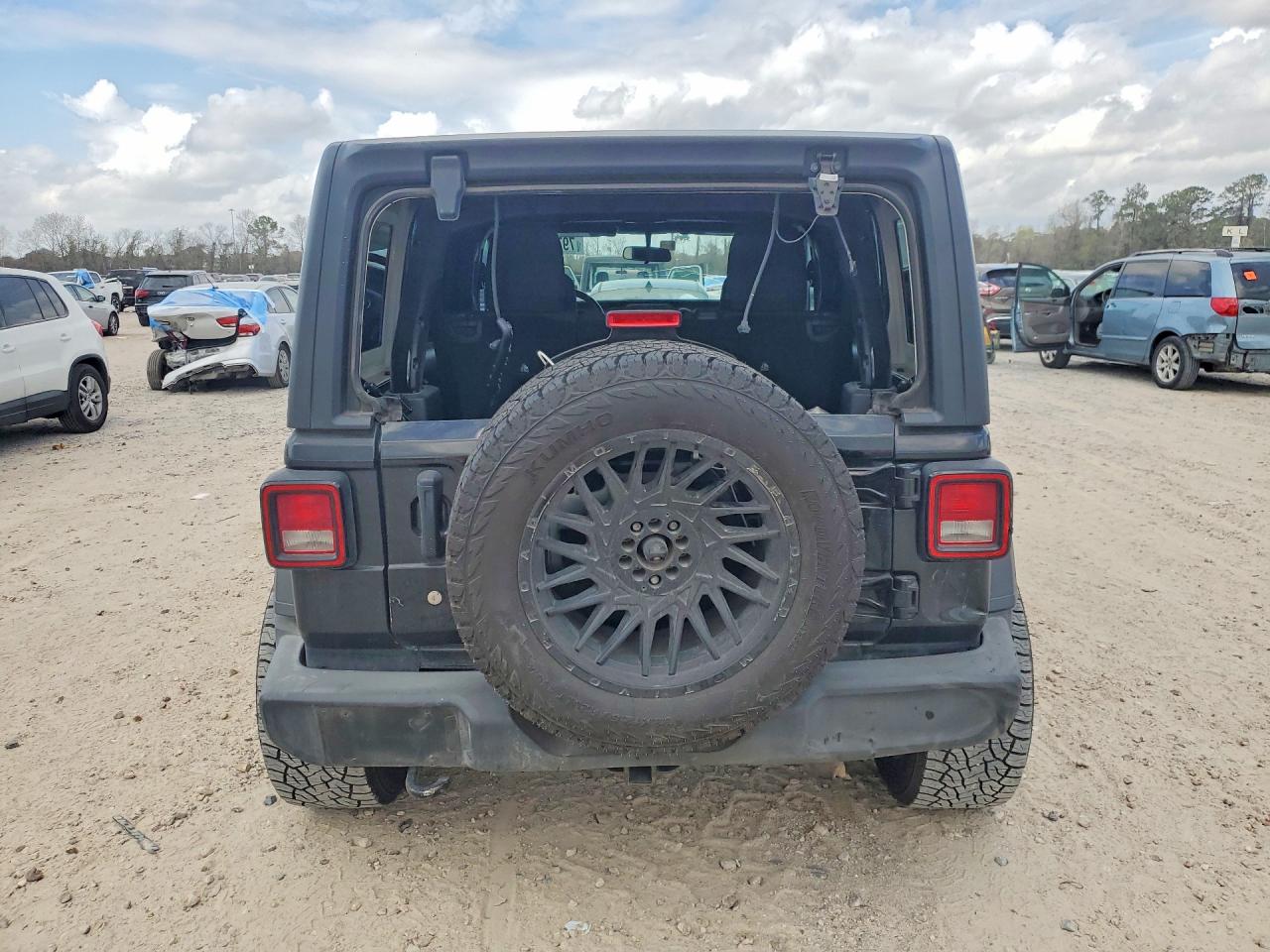 2019 JEEP WRANGLER UNLIMITED SPORT photo 6