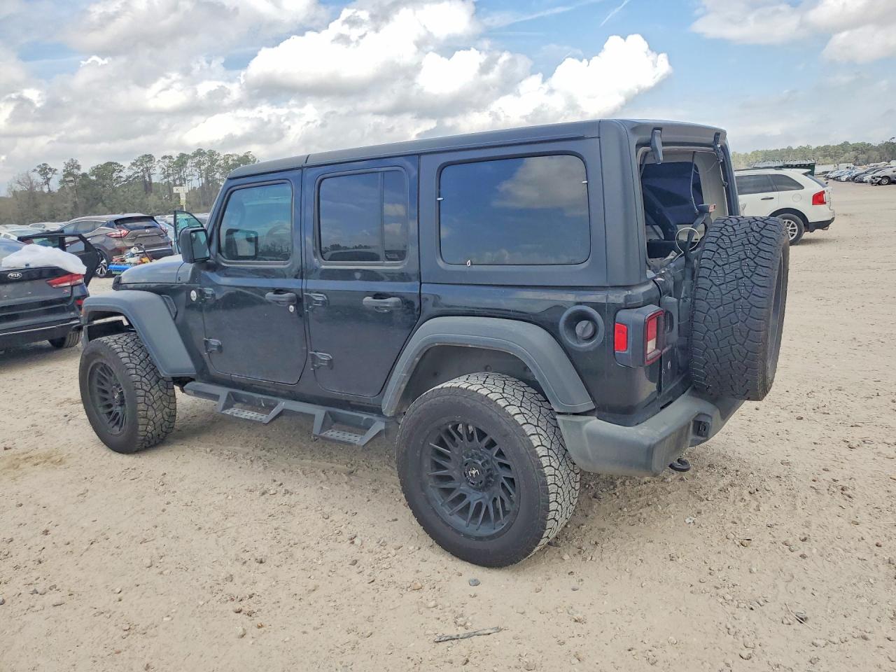 2019 JEEP WRANGLER UNLIMITED SPORT photo 2