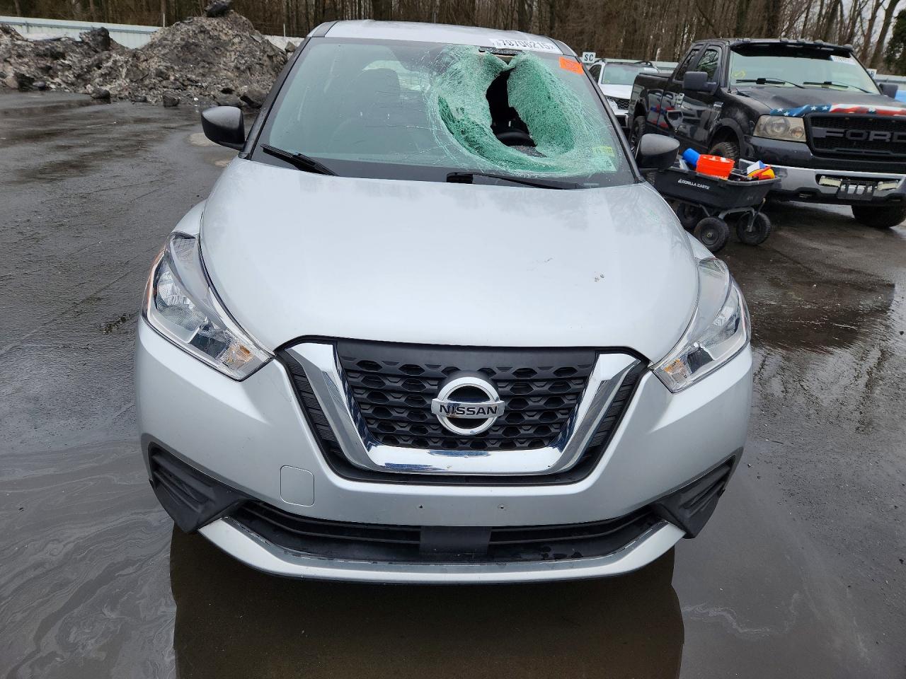 2020 NISSAN KICKS S photo 5