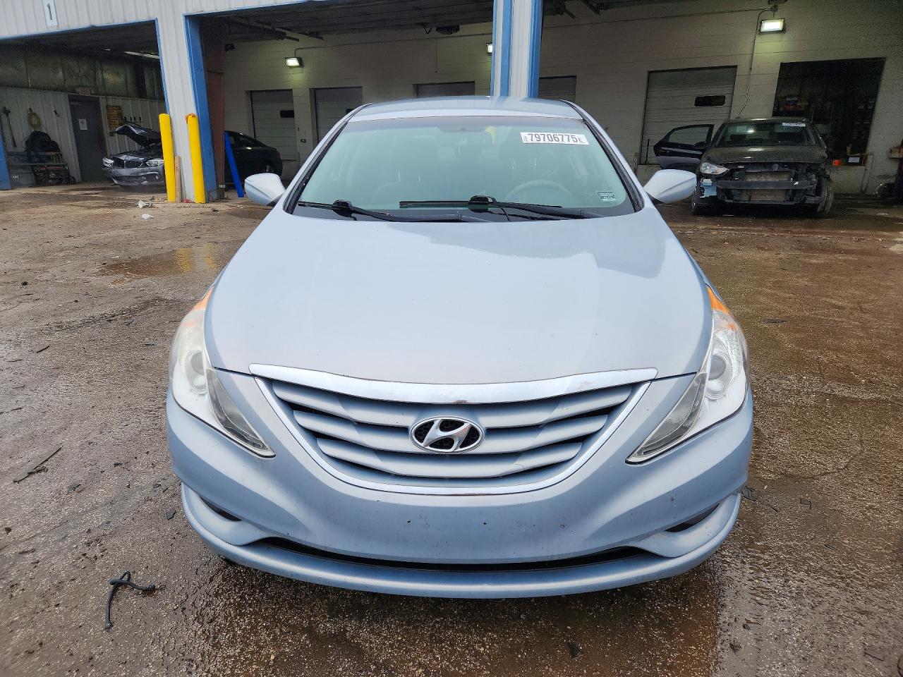 2013 HYUNDAI SONATA GLS photo 9