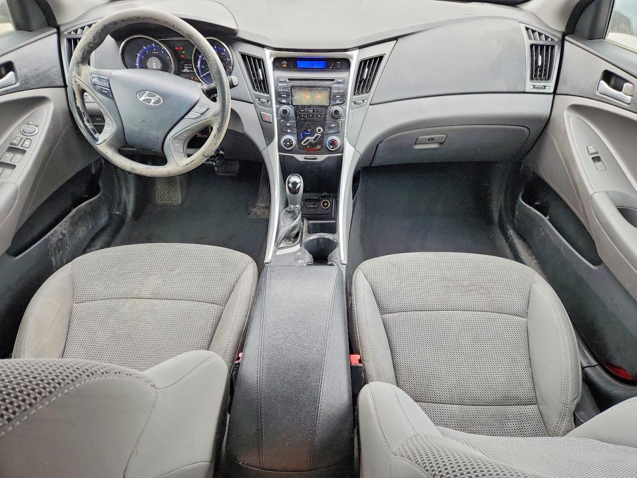 2013 HYUNDAI SONATA GLS photo 15