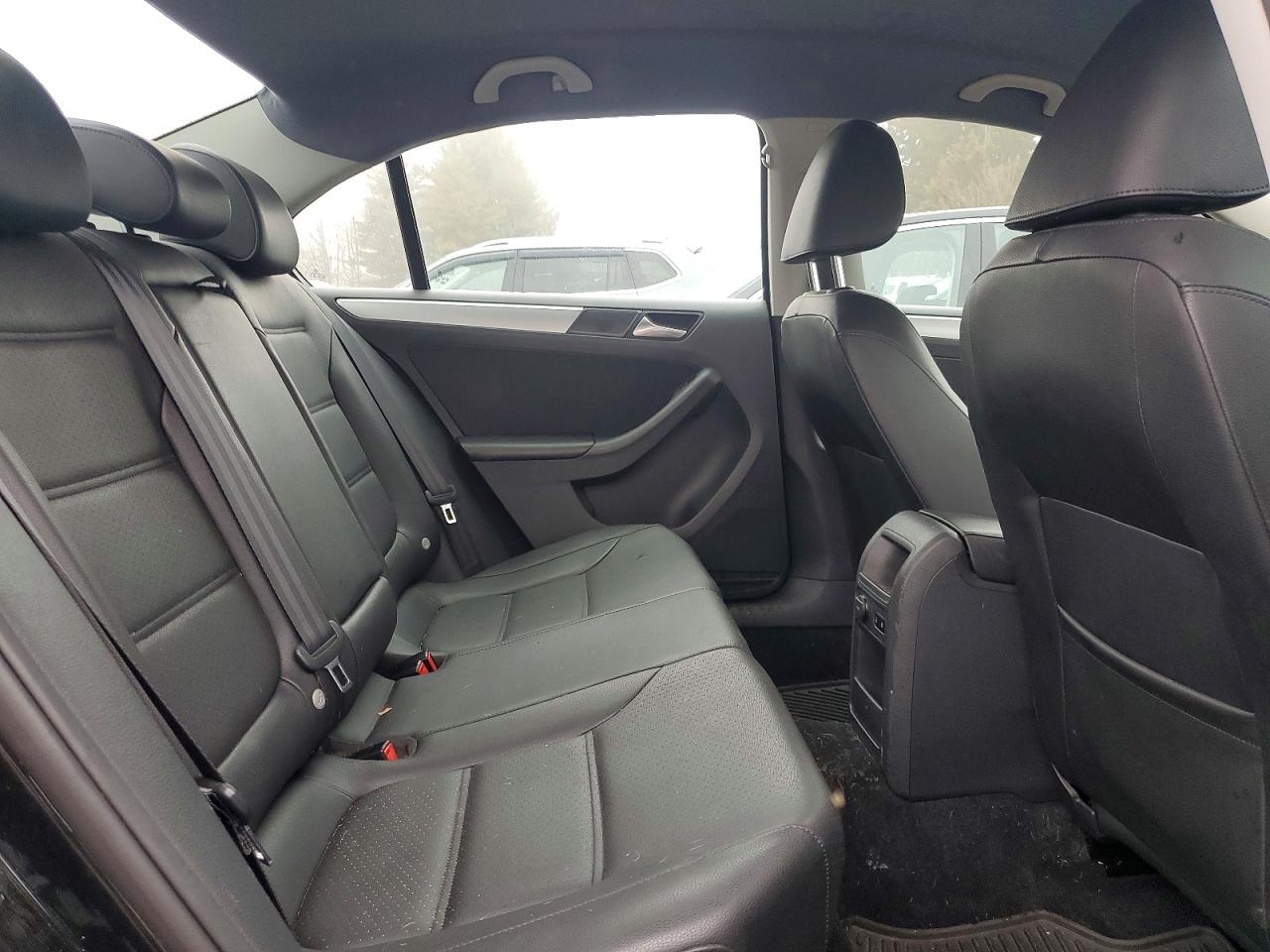 2013 VOLKSWAGEN JETTA SE photo 10
