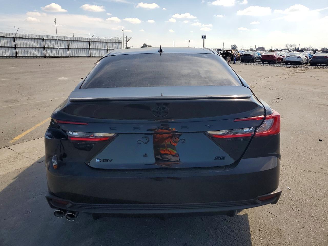 2026 TOYOTA CAMRY SE photo 16