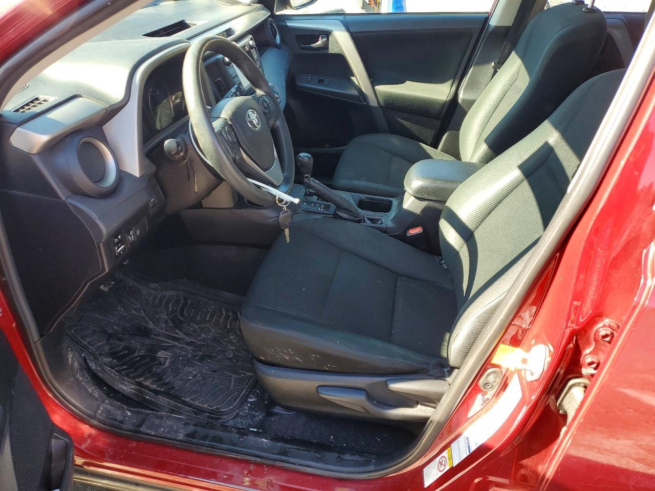 2018 TOYOTA RAV4 LE photo 7
