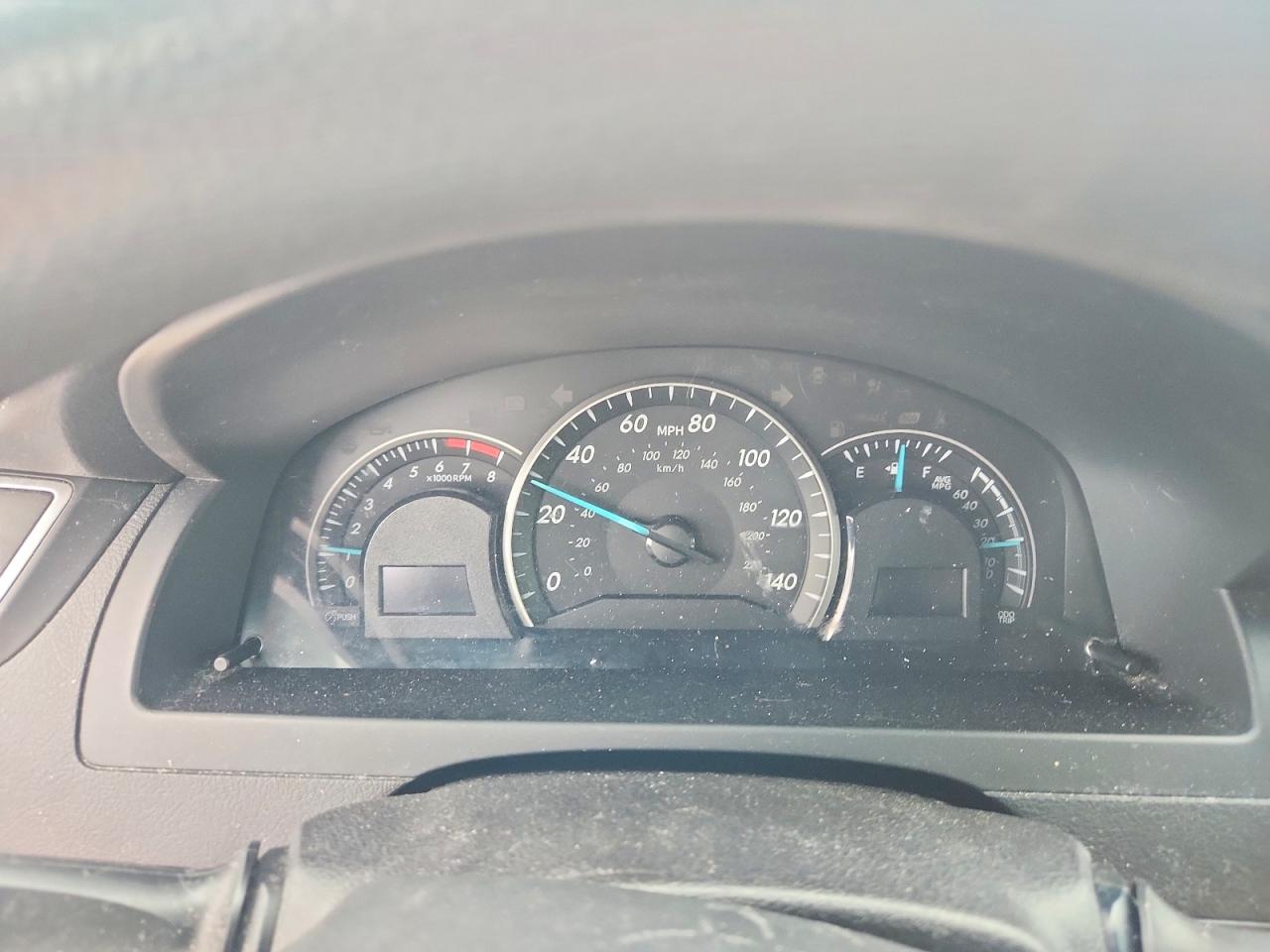 2015 TOYOTA CAMRY LE photo 9