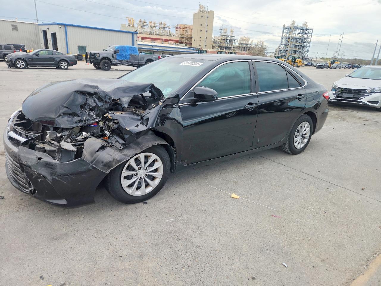 2015 TOYOTA CAMRY