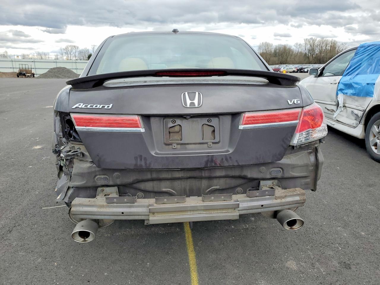 2011 HONDA ACCORD EXL photo 6