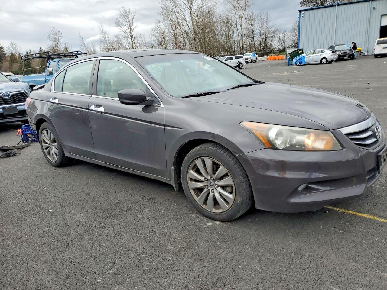 2011 HONDA ACCORD EXL photo 4