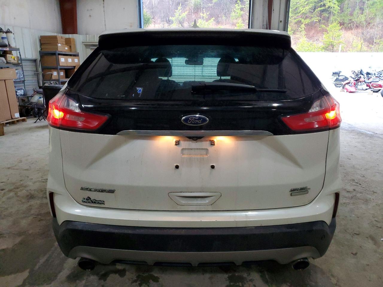 2019 FORD EDGE SEL photo 11