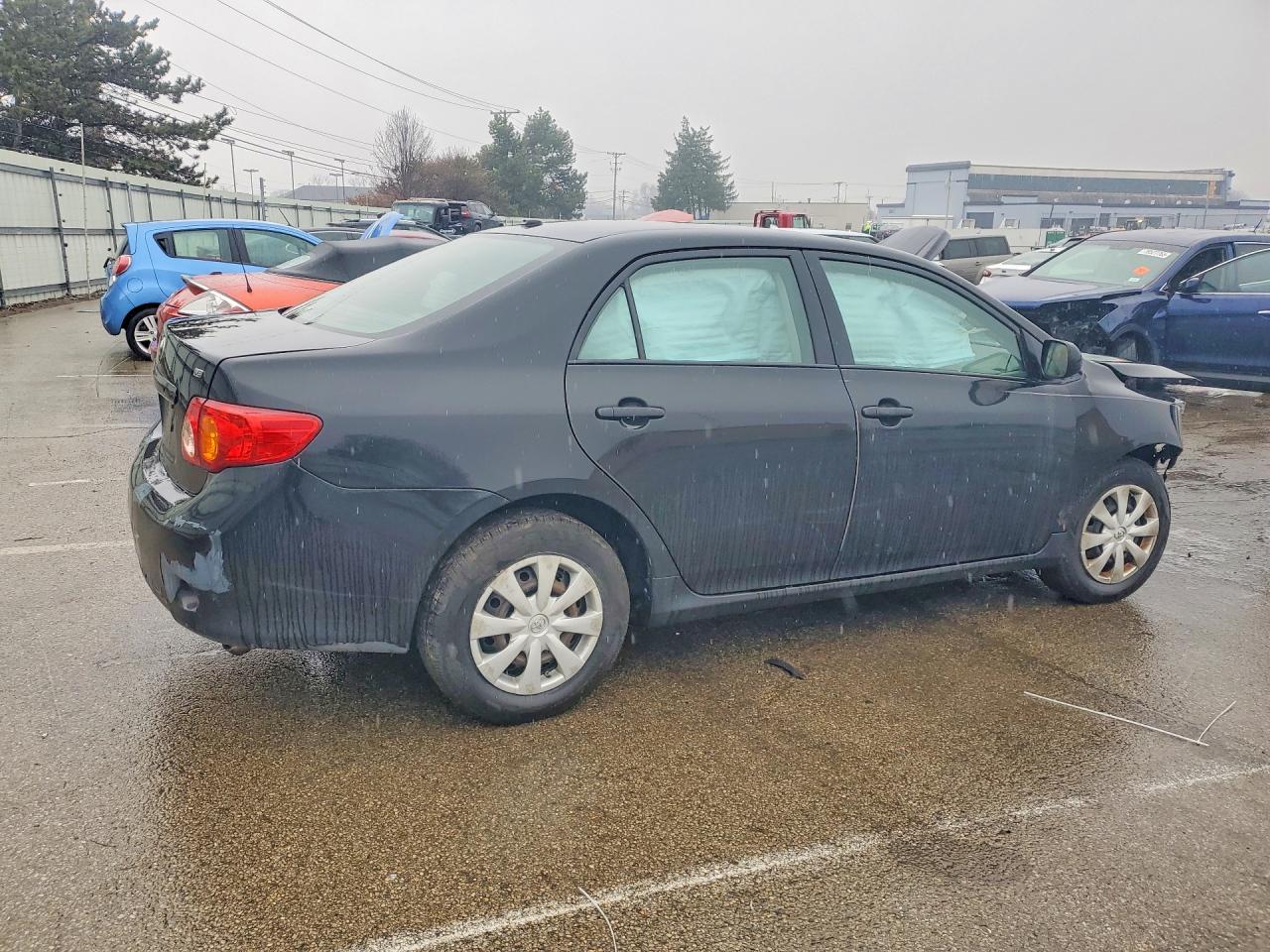 2010 TOYOTA COROLLA LE photo 5