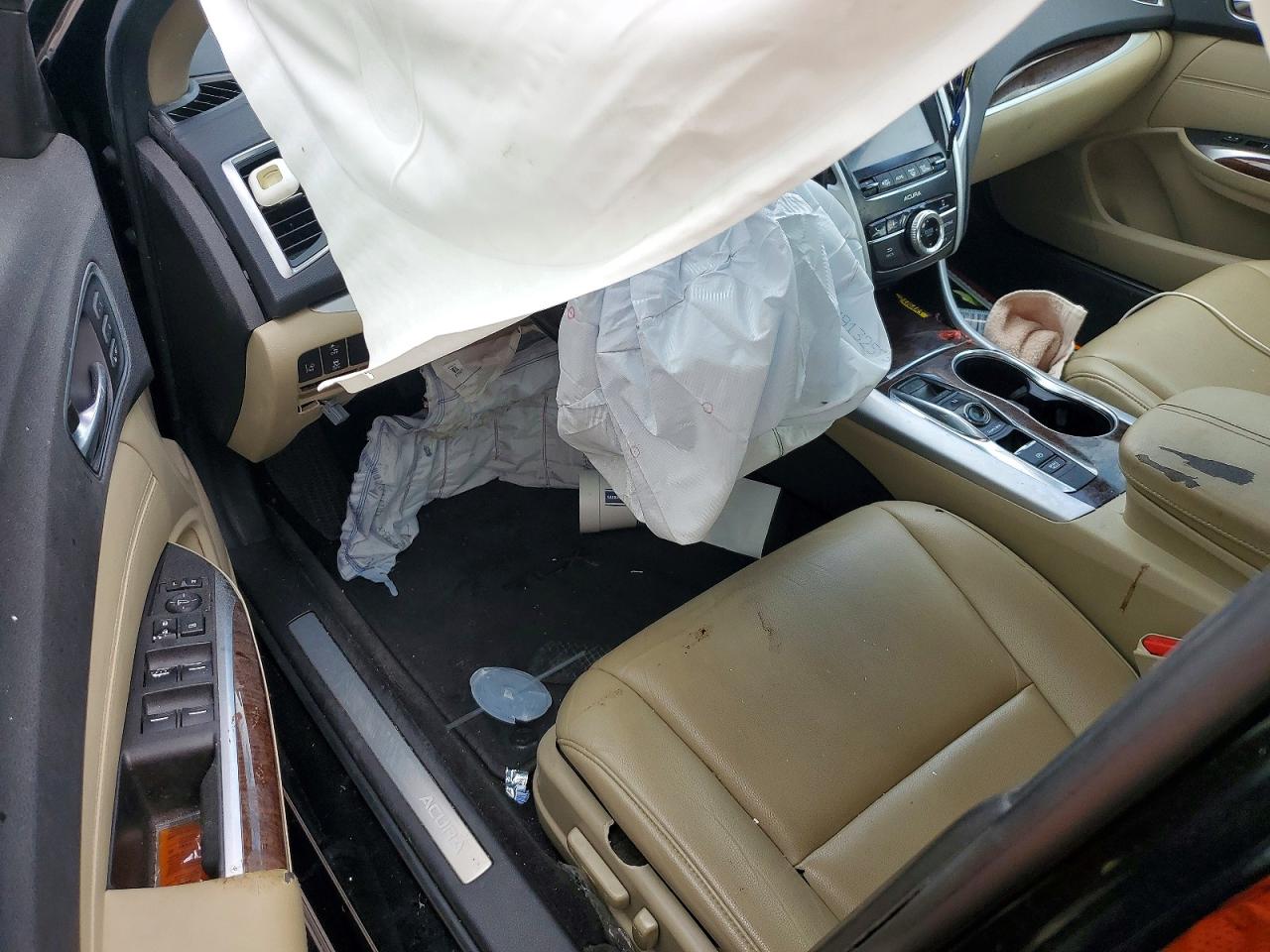 2018 ACURA TLX photo 22