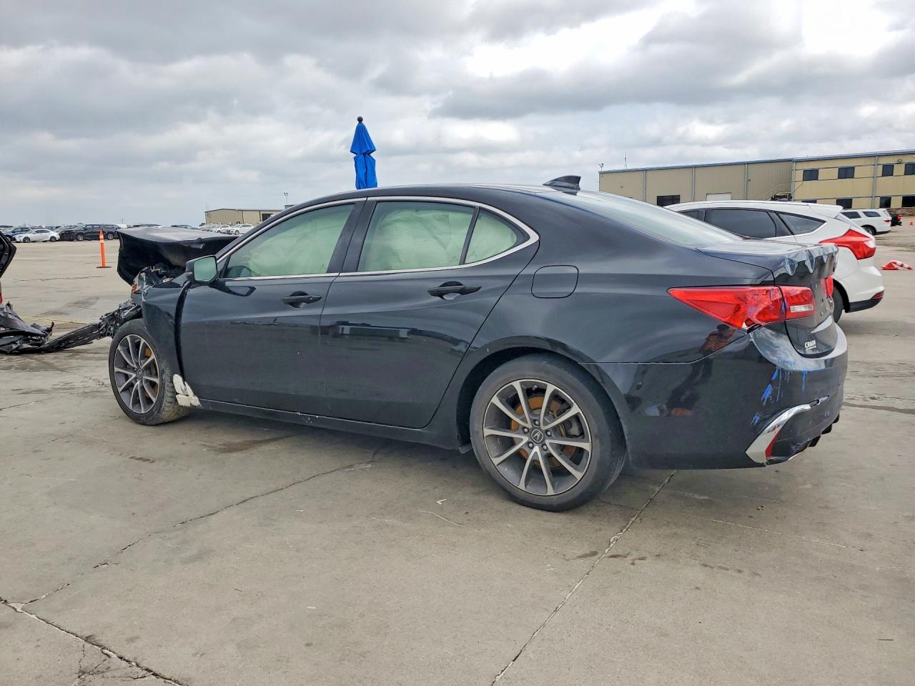 2018 ACURA TLX photo 4