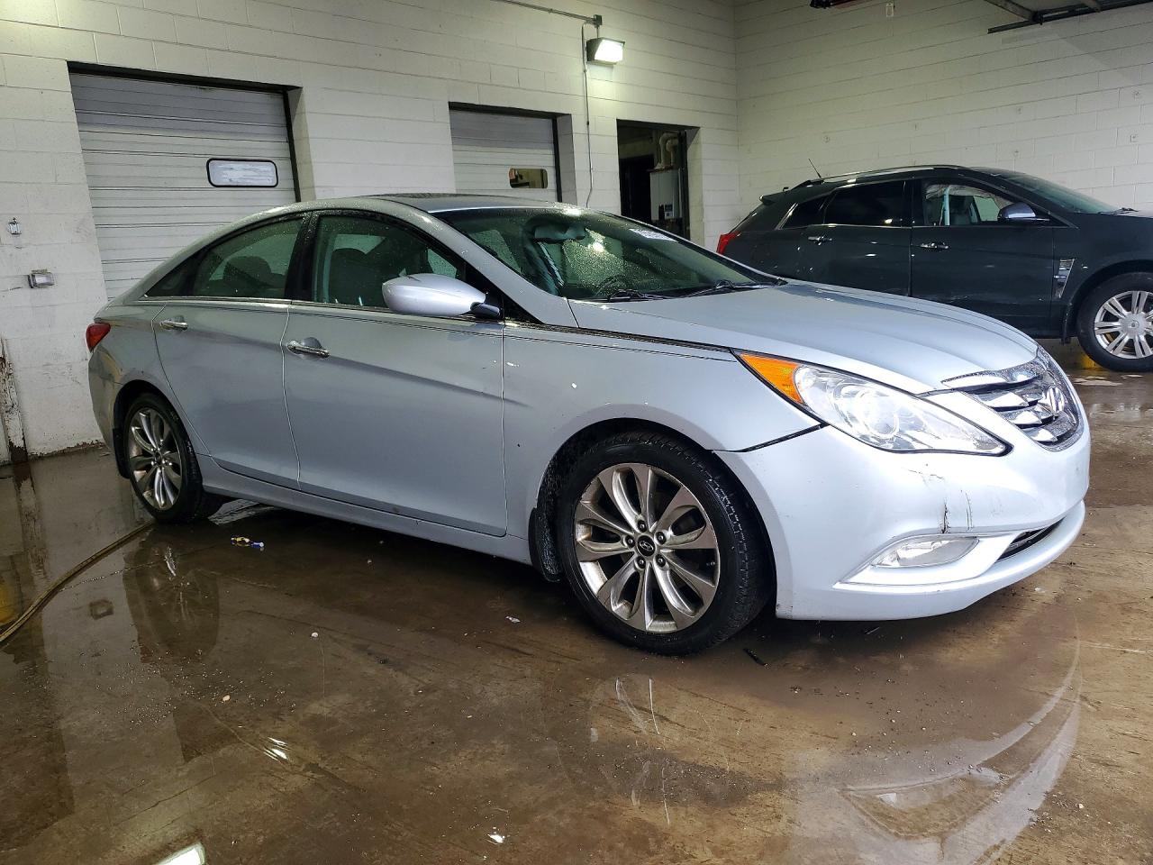 2012 HYUNDAI SONATA SE photo 4