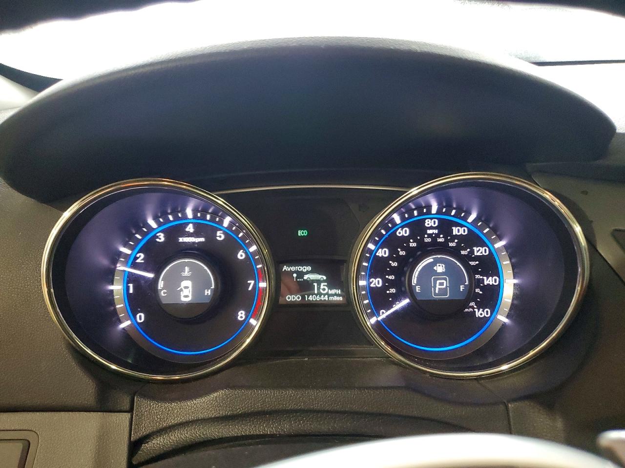 2012 HYUNDAI SONATA SE photo 9