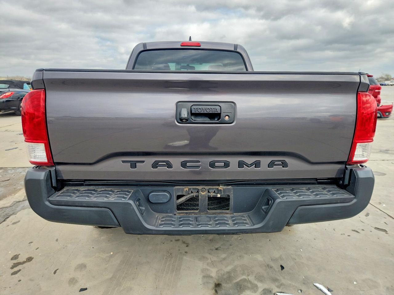 2017 TOYOTA TACOMA SR photo 16