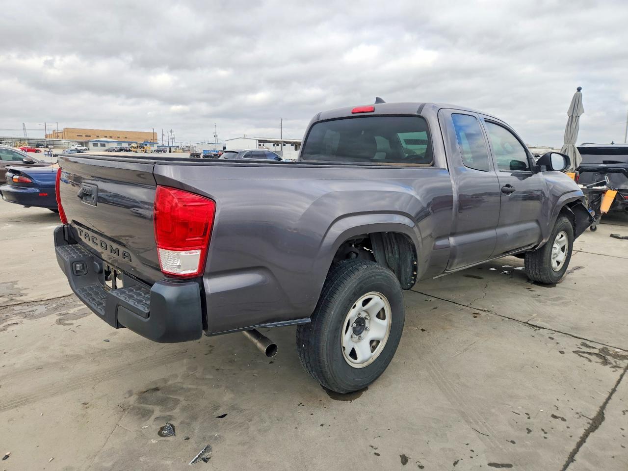 2017 TOYOTA TACOMA SR photo 7