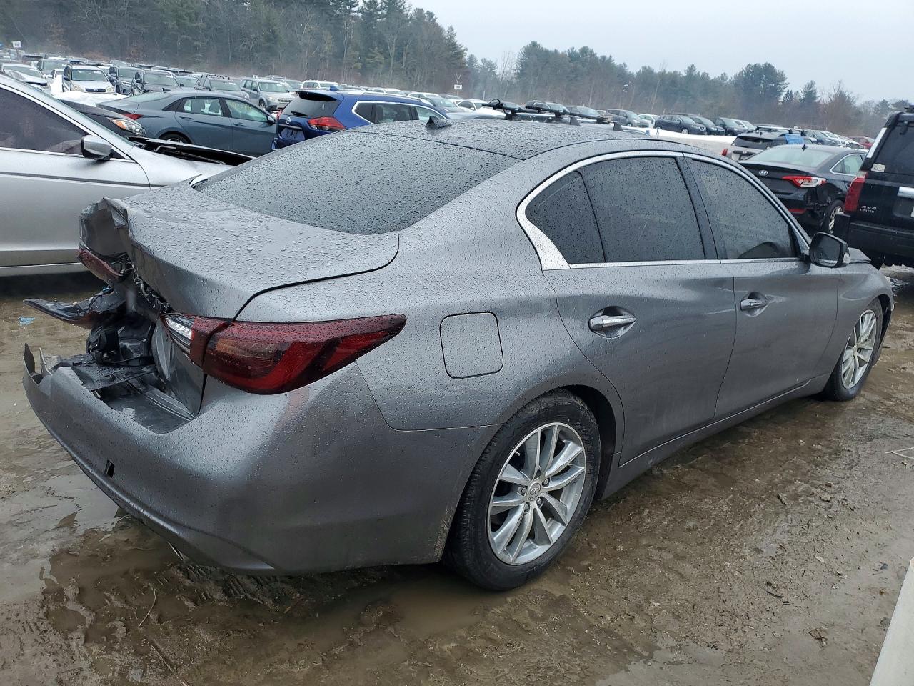 2018 INFINITI Q50 3.0T LUXE photo 5