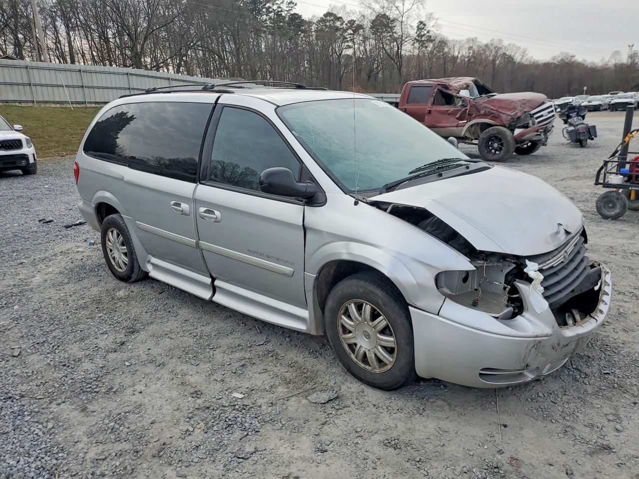 2007 CHRYSLER TOWN & COUNTRY TOURING photo 4