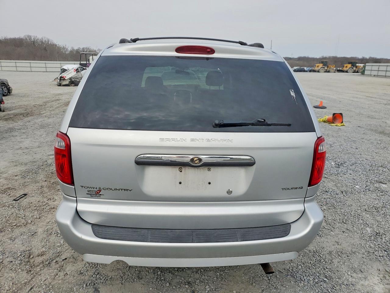 2007 CHRYSLER TOWN & COUNTRY TOURING photo 6