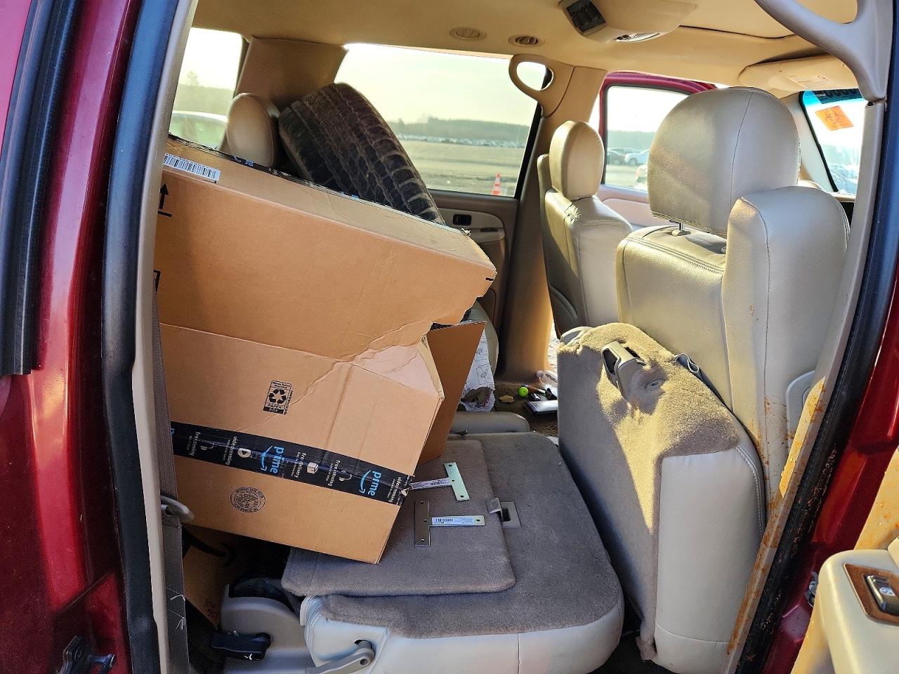 2002 CHEVROLET SUBURBAN photo 21