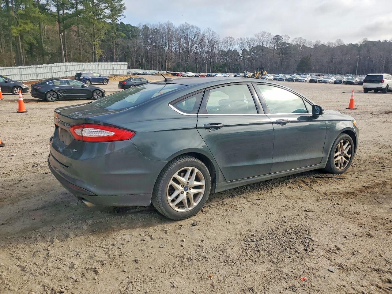 2015 FORD FUSION SE photo 3