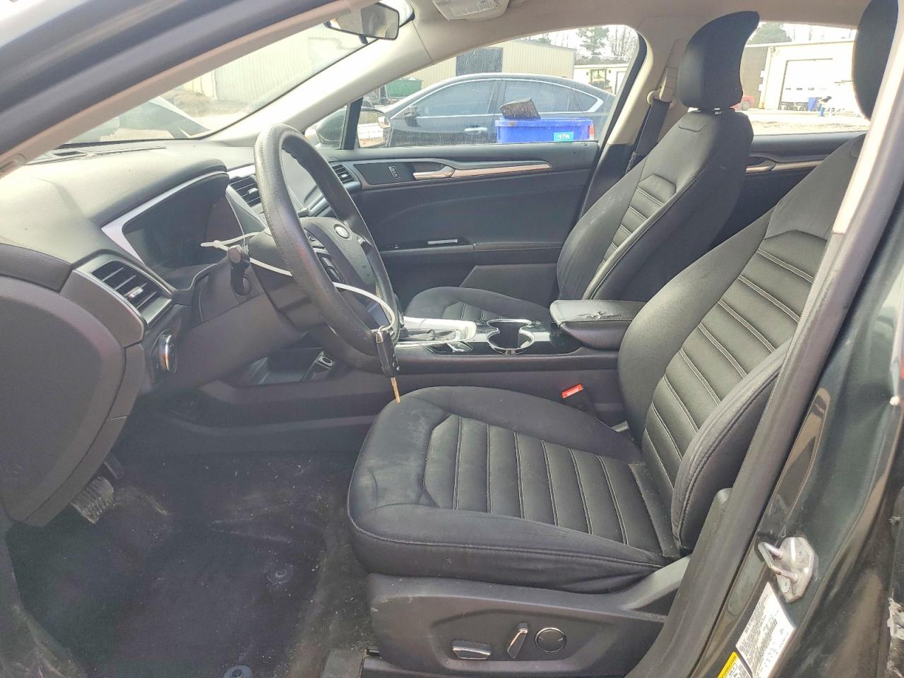 2015 FORD FUSION SE photo 7