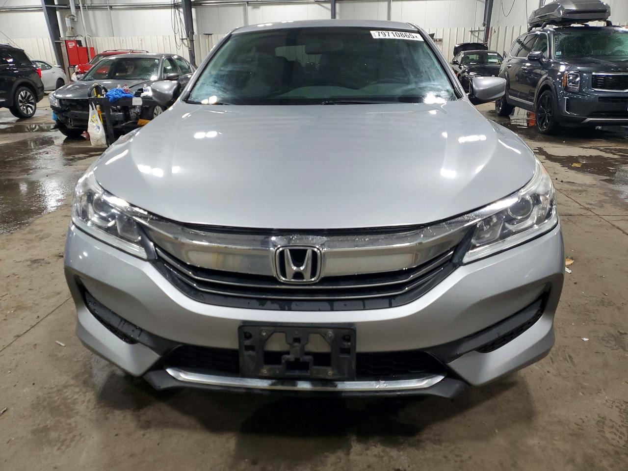 2017 HONDA ACCORD LX photo 5