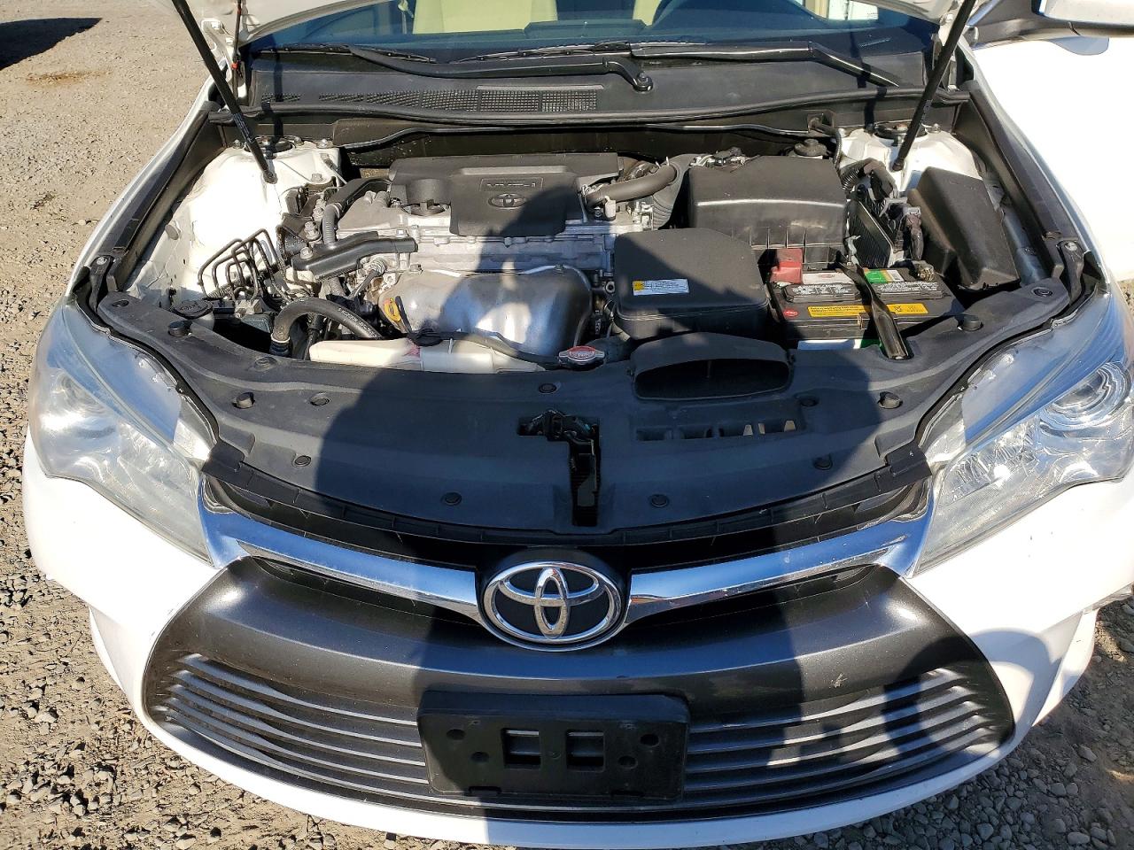 2016 TOYOTA CAMRY LE photo 21