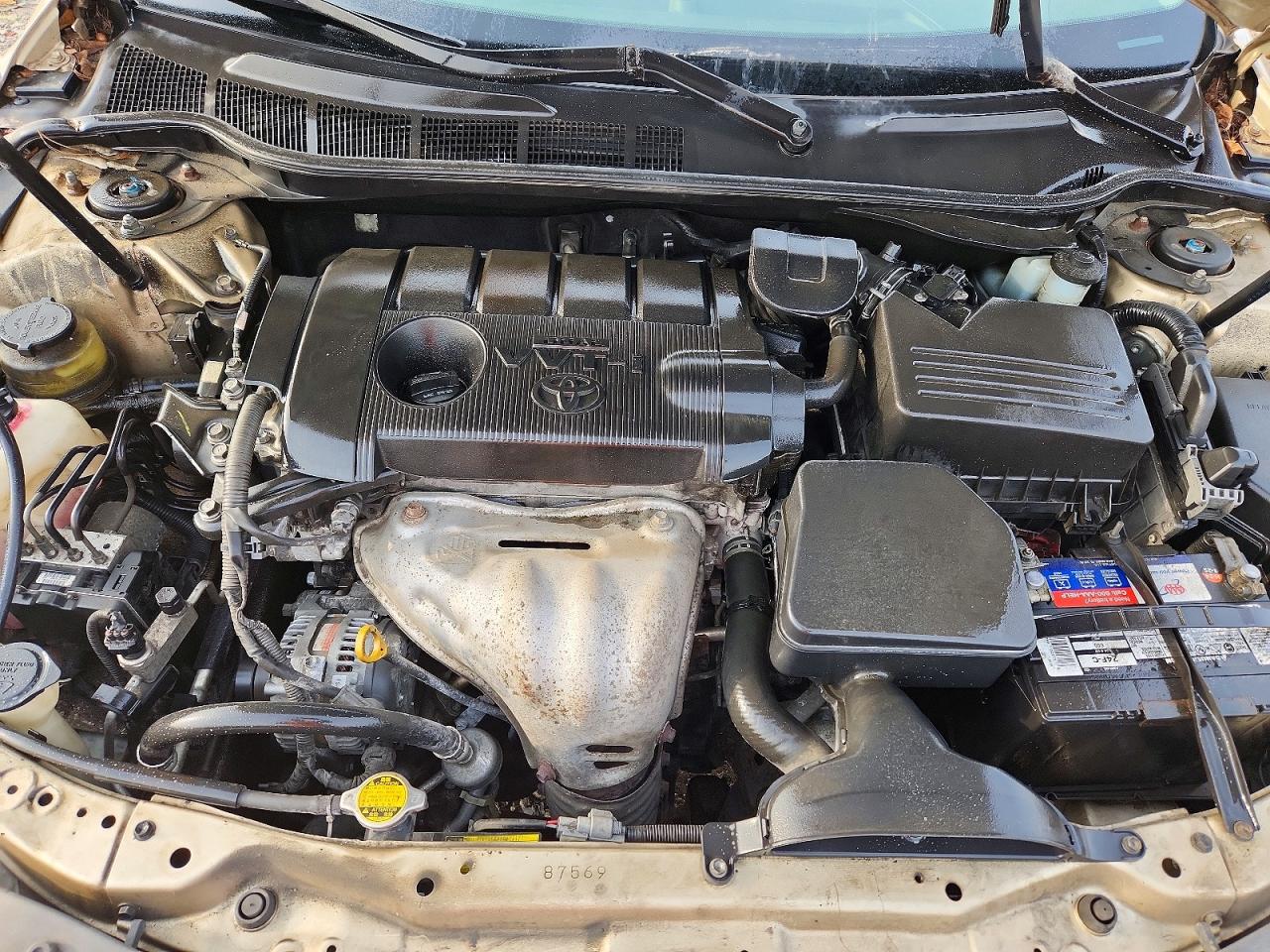 2011 TOYOTA CAMRY LE photo 21
