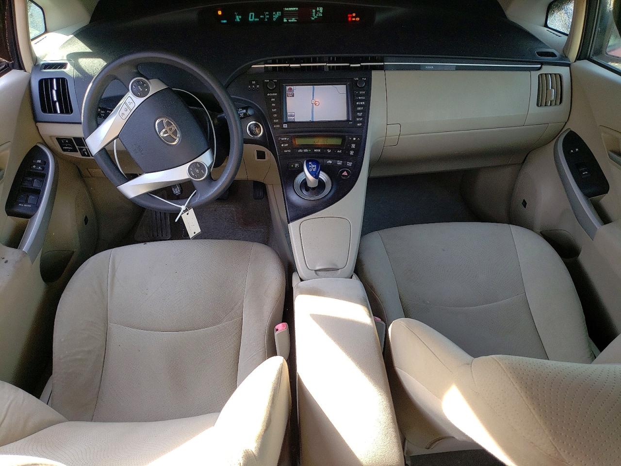 2011 TOYOTA PRIUS THREE photo 8