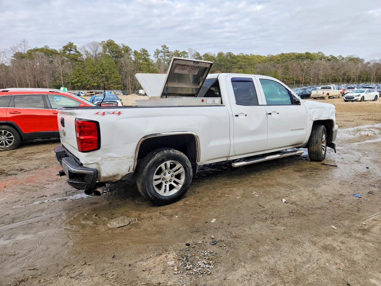 2014 CHEVROLET SILVERADO K1500 LT photo 3